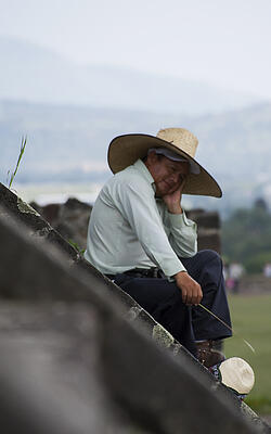 Relaxing in Teotihuac
